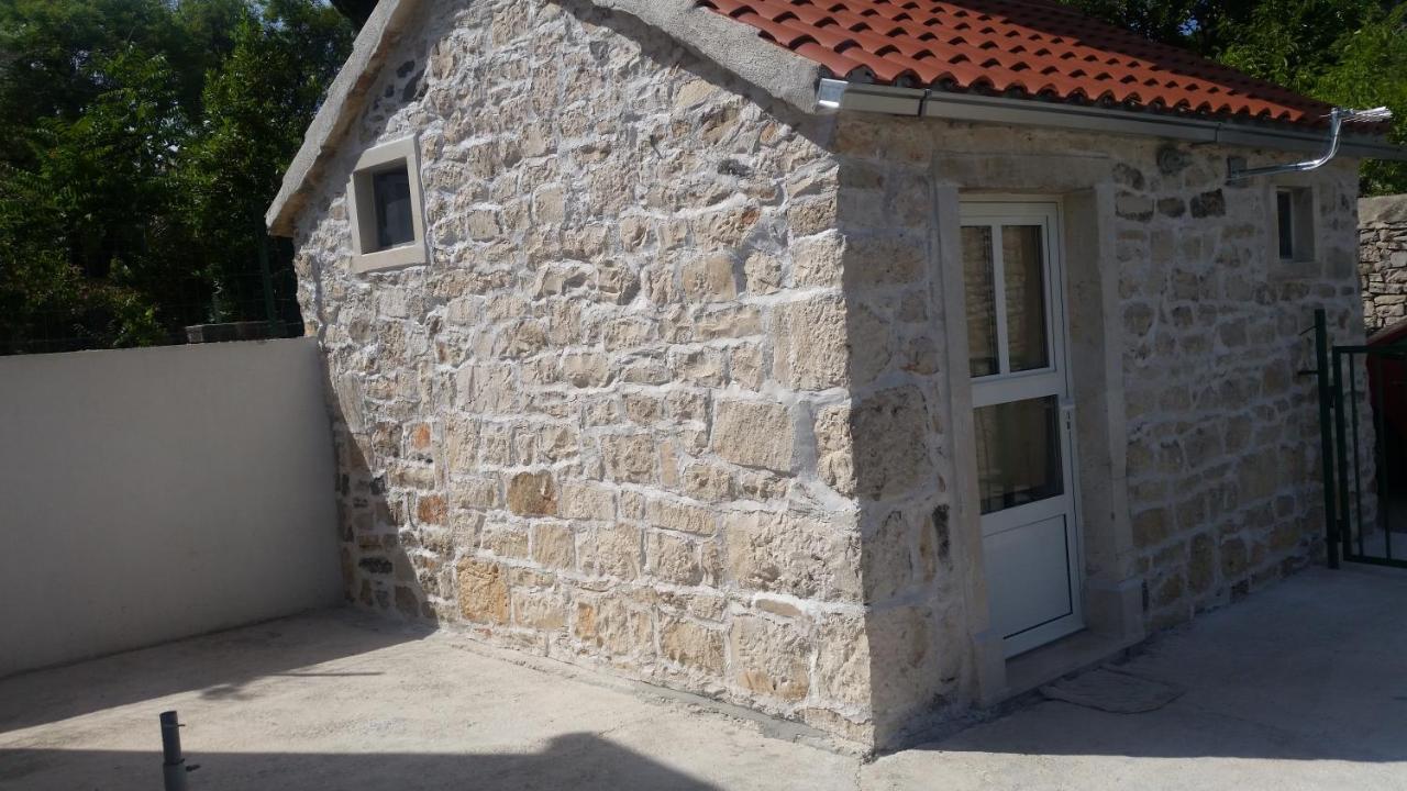 Holiday Home White House 수마르틴 외부 사진